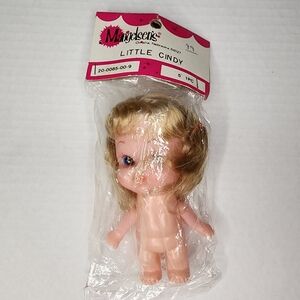 Vintage Mangelsens little Cindy doll for crafts